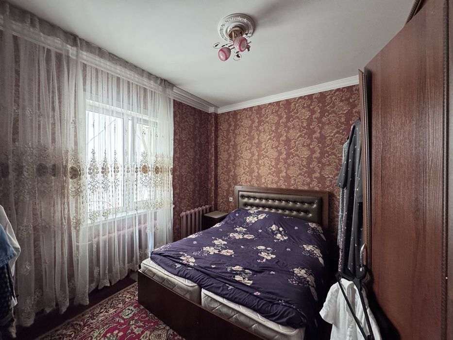 Махалля Жарарык среднее состояние 3/1/9 84 кв.м.