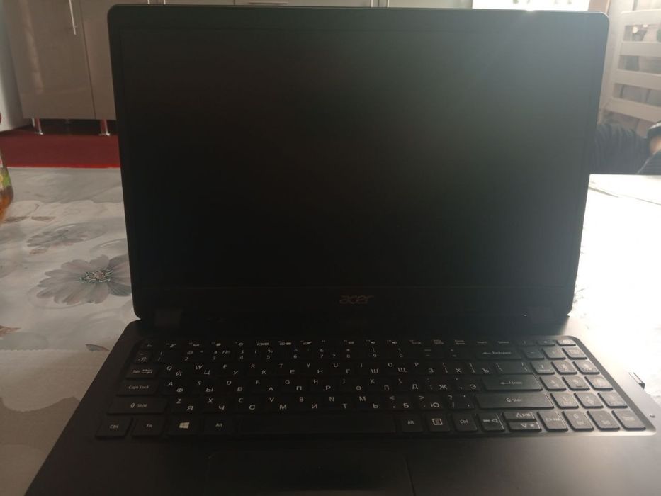 Noutbuk Acer aspire 3