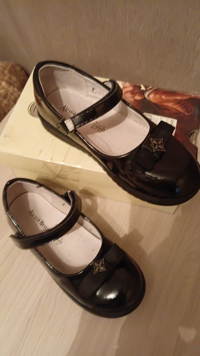 Туфли кожаные на девочку