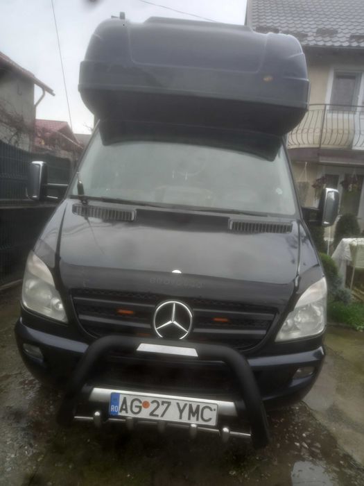 Autoutilitara Mercedes