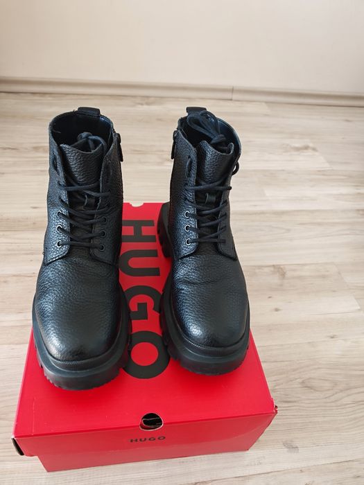 Hugo -мъжки боти