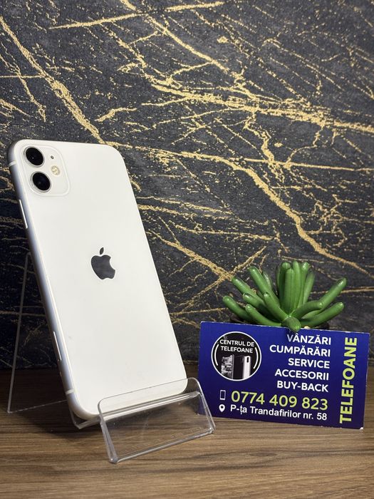 Iphone 11/64GB/2 Ani Garantie Centrul de Telefoane/rate