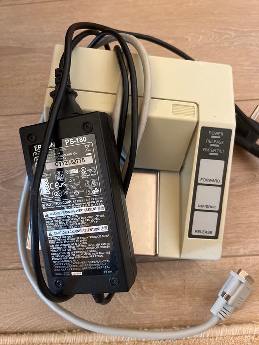 Vând imprimantă Epson TM-U295P