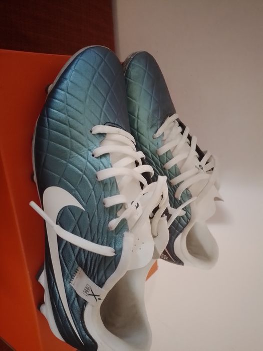 Ghete fotbal nike tiempo legend 10