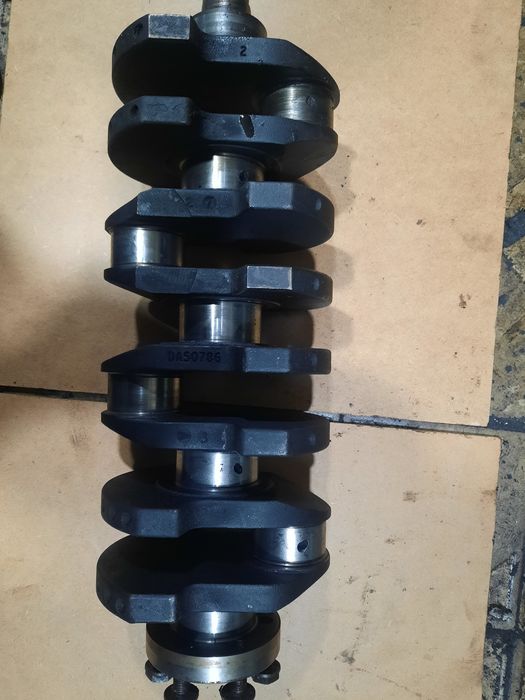 Коленвал в хорошем состоянии.