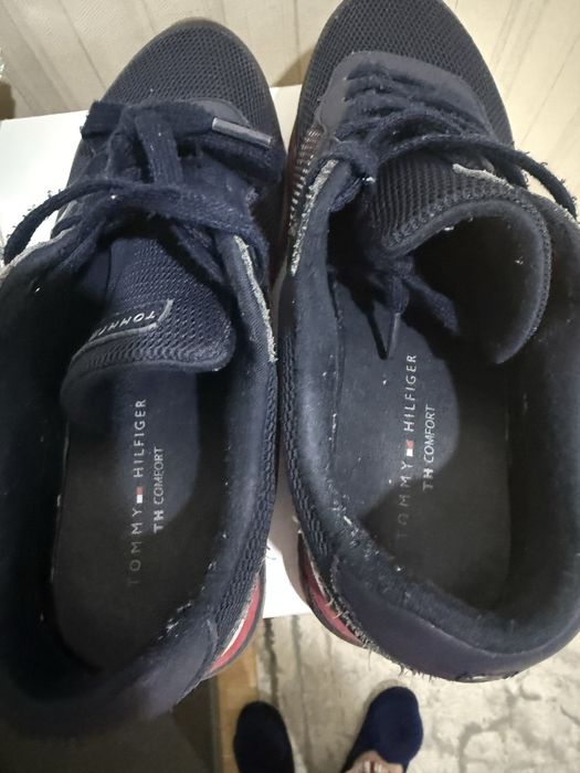 Продам кроссовки, Tommy Hilfiger