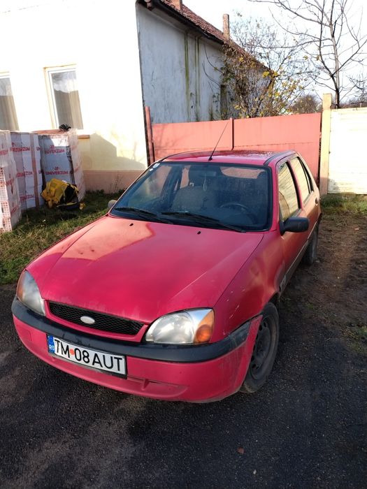 Vand Ford fiesta 1.8 td