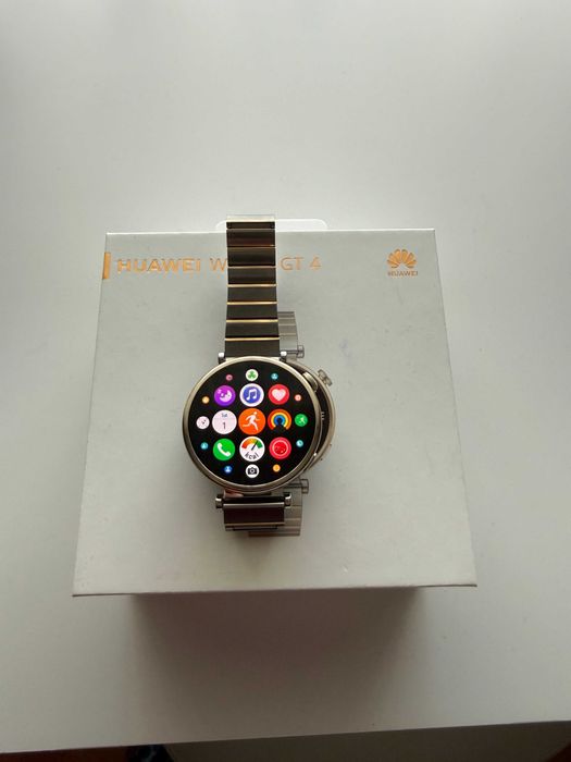 Продавам смарт часовник Huawei watch GT 4