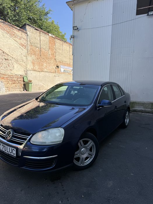 VOLKSWAGEN Jetta 2007 — imagine 1