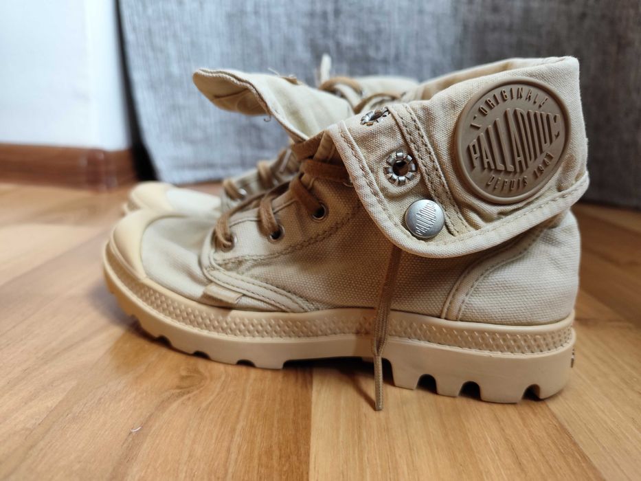 Bocanci Palladium pt.femei ,marimea 37