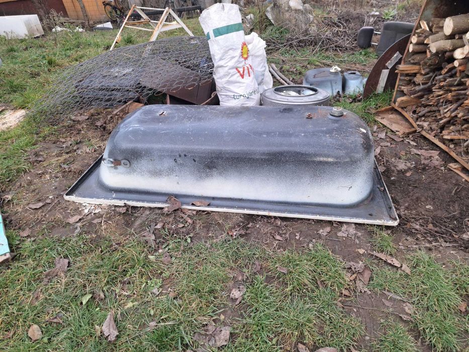 Vana dus fier pt adapat animalele