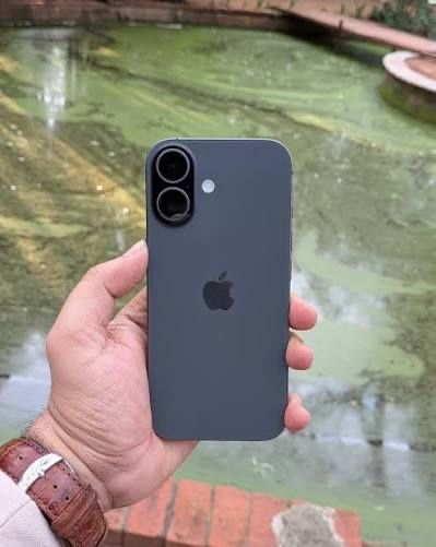 IPhone 17 black dual esim
