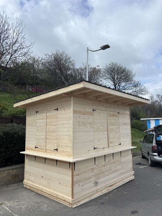 Дървени павилиони за бизнес.