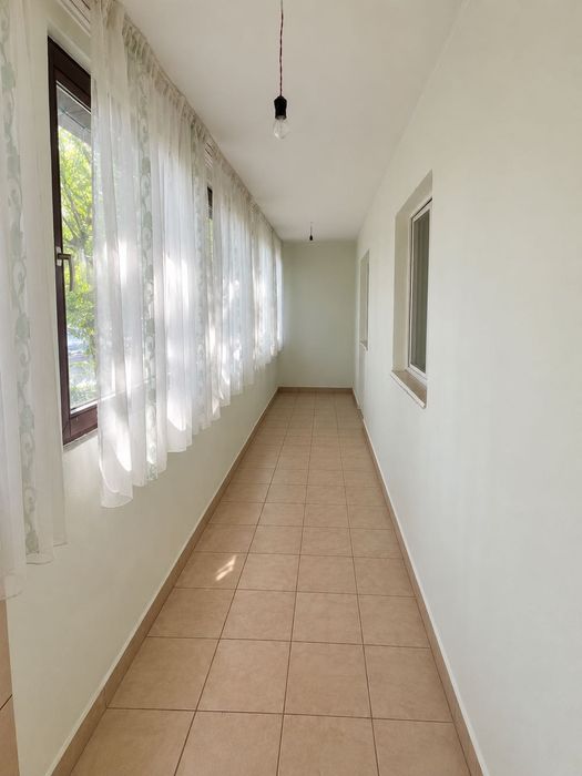 De vanzare - Apartament 3 camere si balcon spatios, decomodat - zona Lipovei