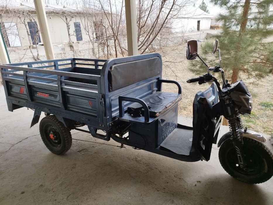 JINBO. Elektronni muravey