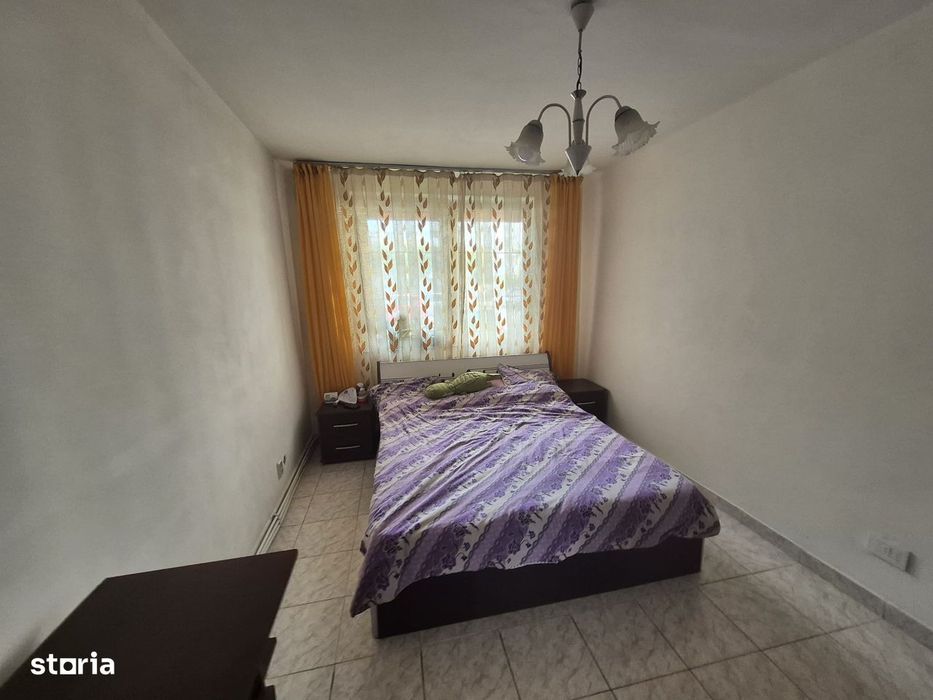De Vânzare – Apartament cu 3 camere, zona Precista, Piatra Neamț — fotografia 3