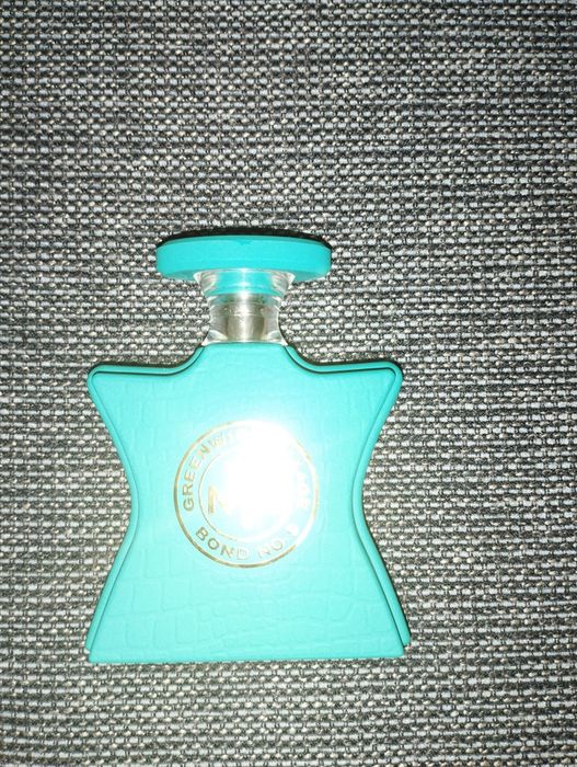 Greenwich Village Bond NO.9