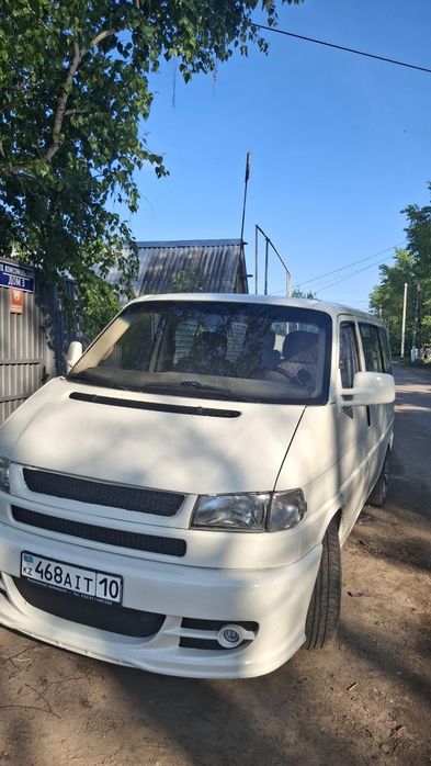 Продам фольстваген Multivan пробег 250 тысяч в хорошем состояние