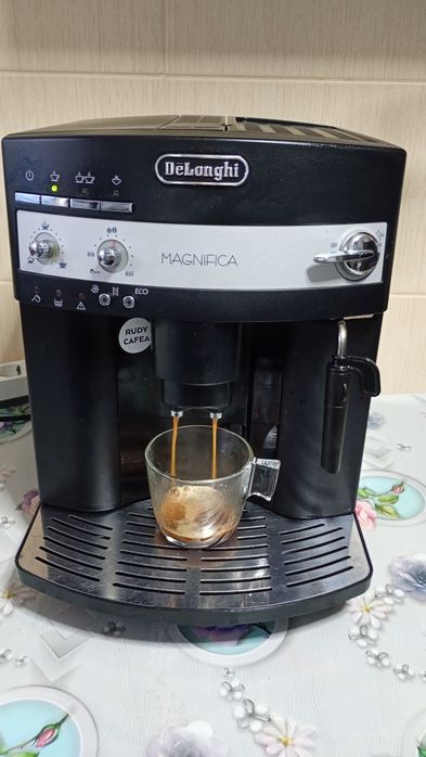 Expresor cafea DeLonghi Magnifica