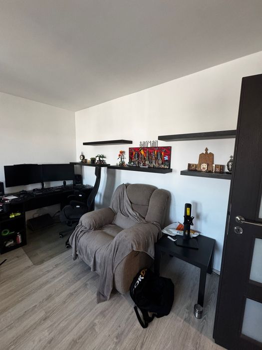 Schimb apartament 3 camere București Vitan cu casă în Făgăraș