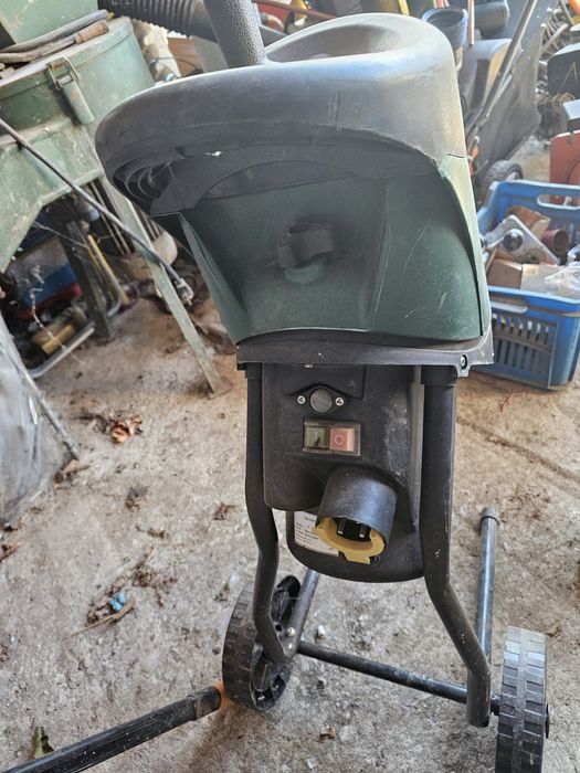 Дробилка на клони