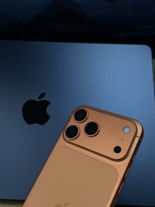 Телефон iPhone 17 Pro Max