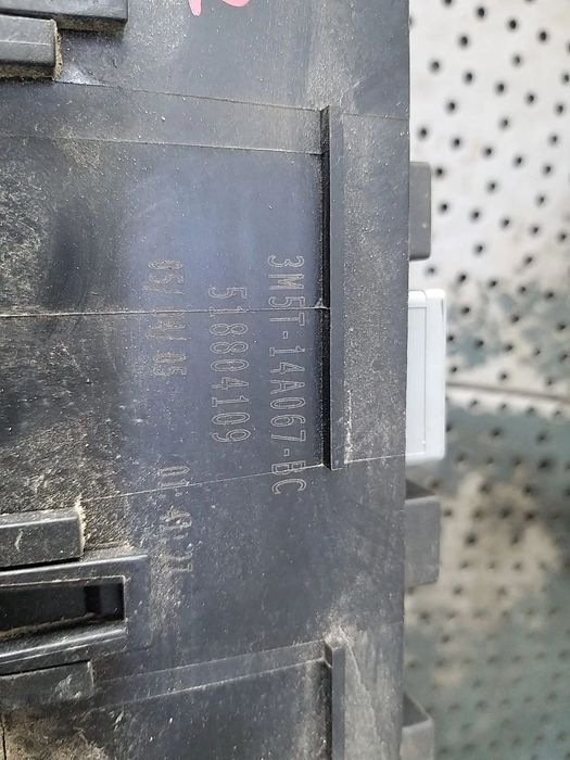 Panou tablou sigurante 1.8 tdci ford focus 2 3m5t14a067bc