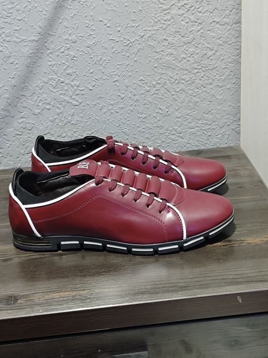 Продается Новые  Борцовки Великан 45 размер