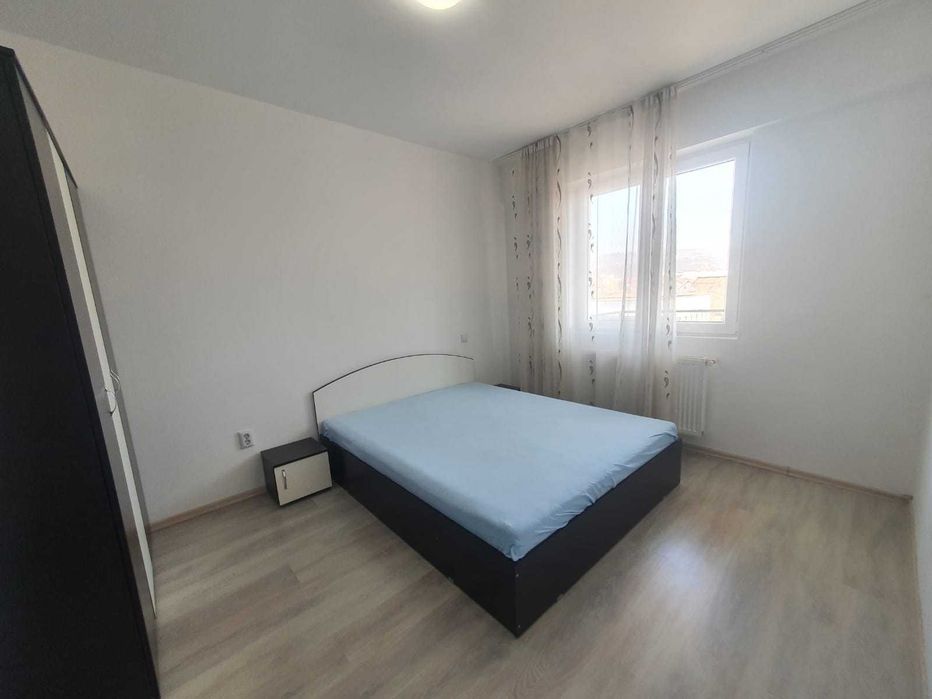 Chirie apartament cu 3 camere