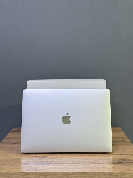 MacBook Air M1 8/256 GB 13’ | Mobile Zone