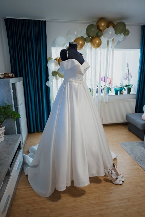 Rochie mireasa stil printesa