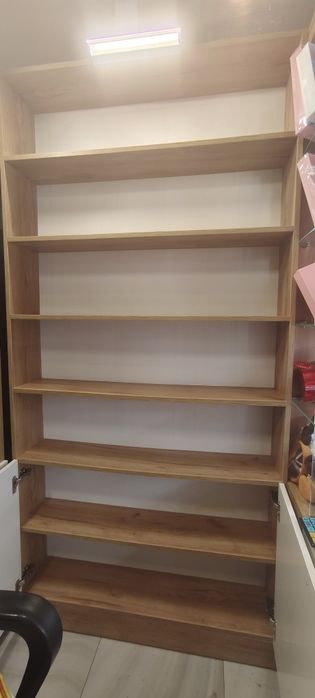 Срочно продам витрину