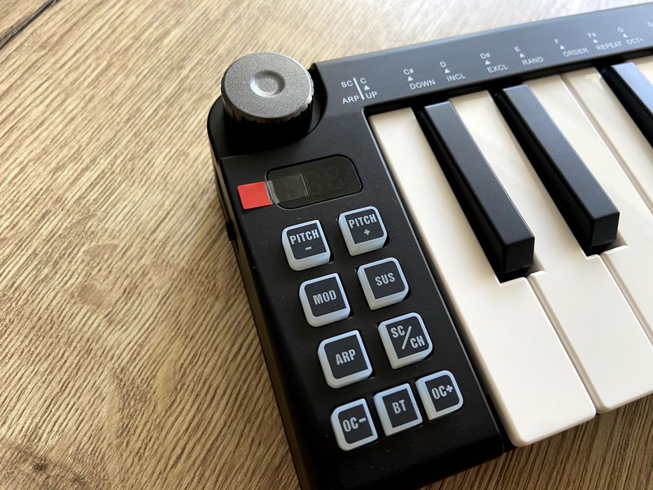 M-VAVE SMK-25 MINI White миди-клавиатура, с bluetooth