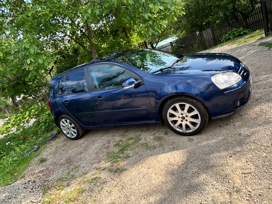 Golf 5  2.0 TDI.