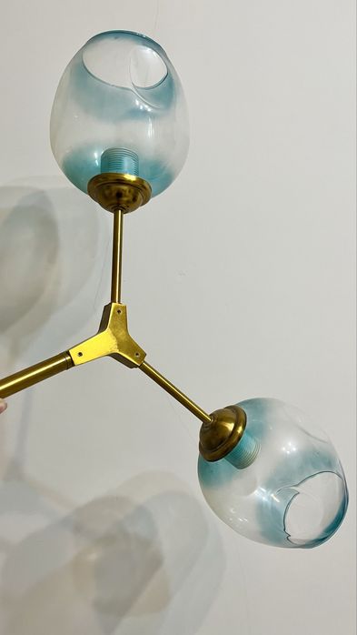 Продам зеркало и люстру