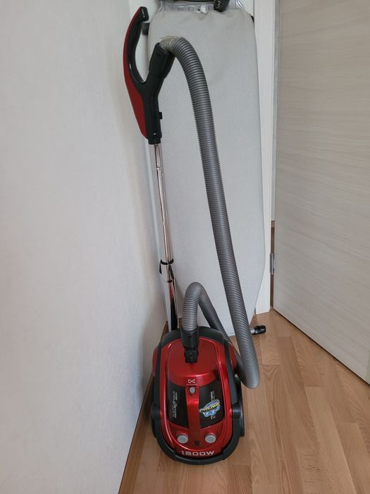 Пылесос  Daewoo в хорошем  состоянии