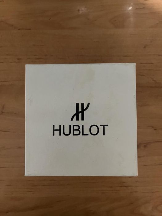hublot geneve часы