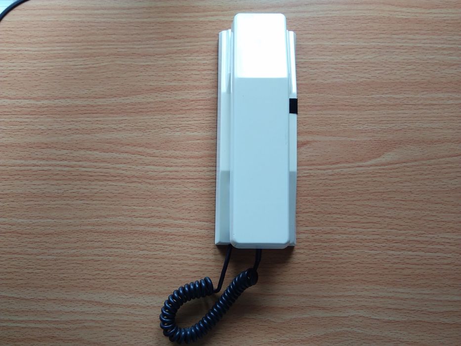 Стационарен телефон  Panasonic и домофон