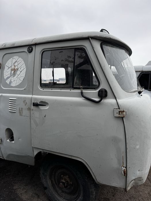 Разбор уаз. Коробка двигатель кузов двери