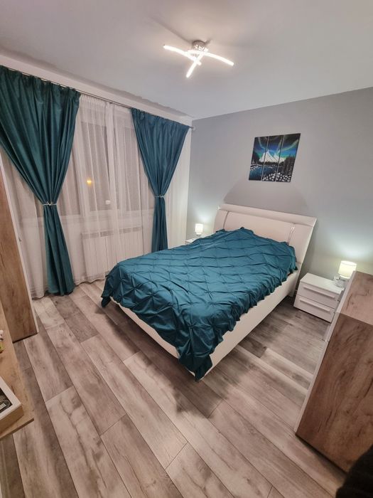 Apartament 3 camere - semidecomandat - etaj 1 - Micro 17