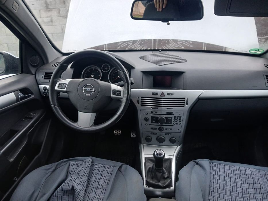 Opel astra H 1.7