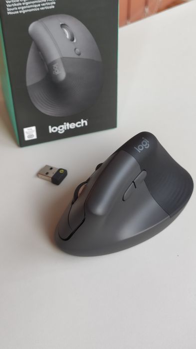 Mouse Logitech Lift - Ergonomic, Bluetooth, Vertical, Stare f buna