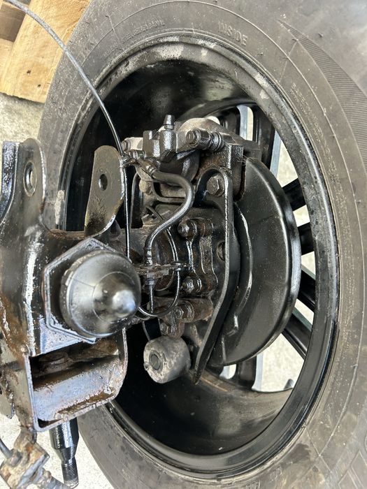 Etrier frână  spate stânga , dreapta Mercedes X Class X350 Cdi 2019