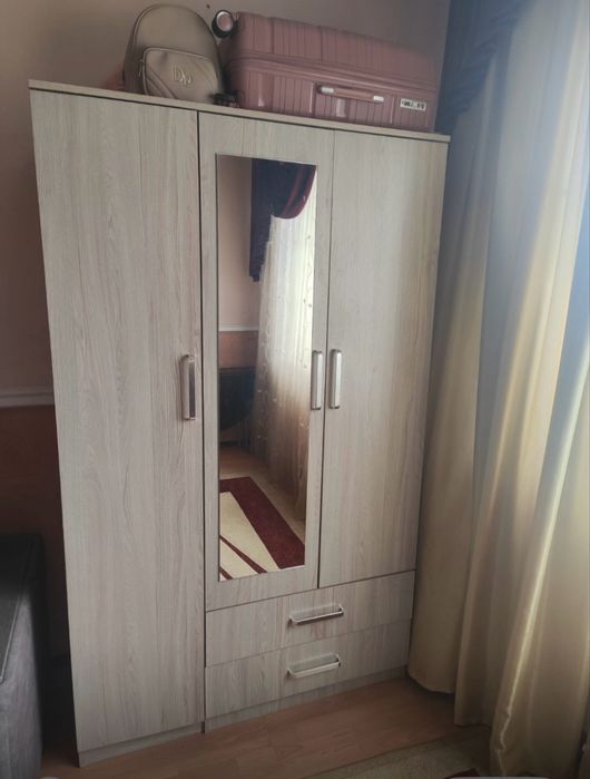 Продам шкаф для одежды