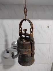 Стара карбитна лампа