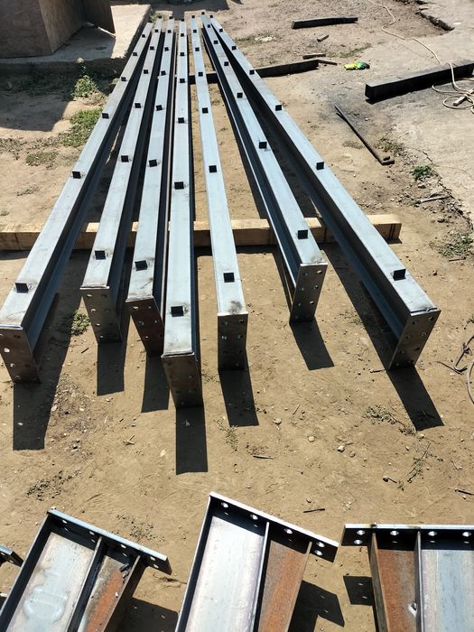 Vând 5ferme metalice cu deschidere de 10m din profil ipe