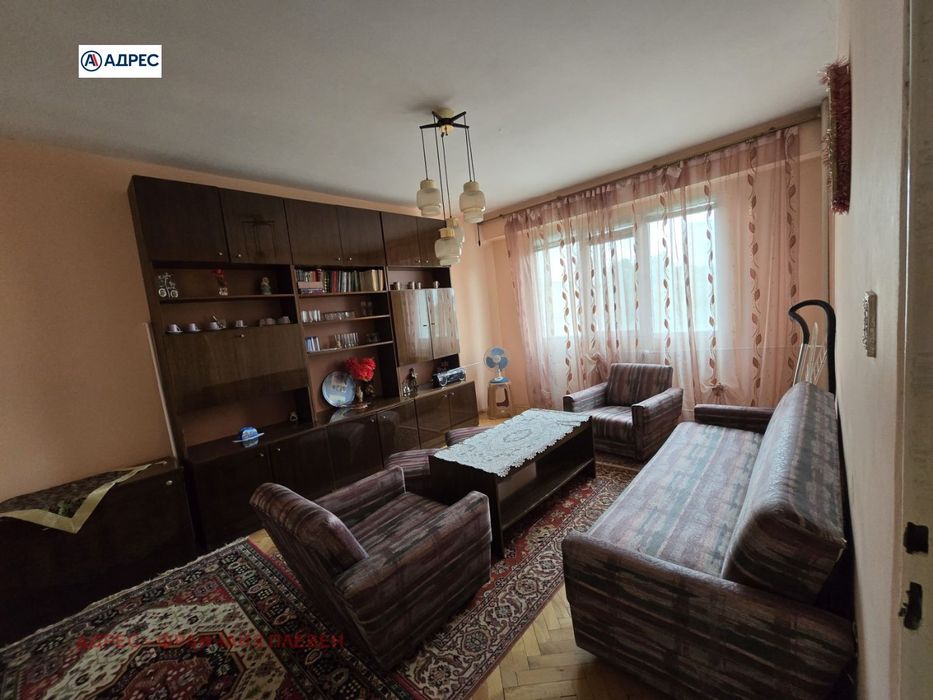 Продава се Двустаен апартамент в Плевен, Сторгозия - 62 кв.м за 617 €/кв.м - Снимка #1