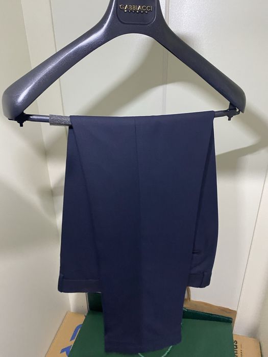 Продается костюм