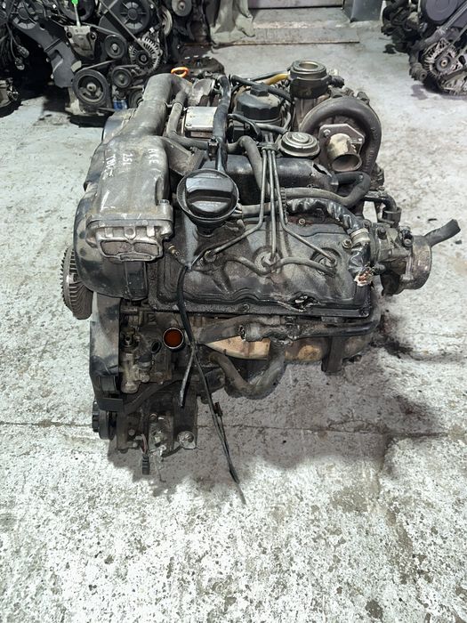 Двигатель Audi A4 B6 A6 C5 A8 D2 2.5l TDI AKE