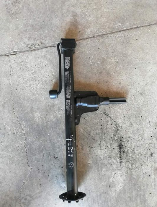 Крик и ключ за мерцедес (Mercedes)